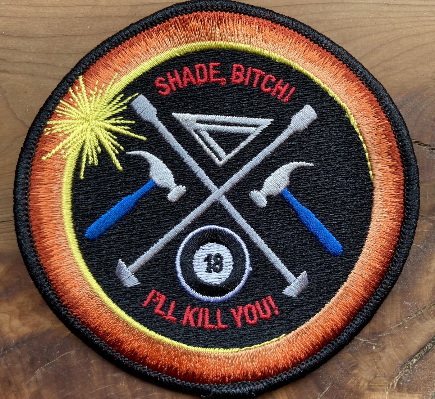 Le patch de Shade réalisé par Fieryirie en 2018 sur la base du patch reçu lors de sa première saison en 2008. Auteur : Fieryirie, 2018.