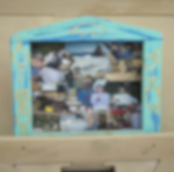 Montage d’images, Temple of Whollyness.